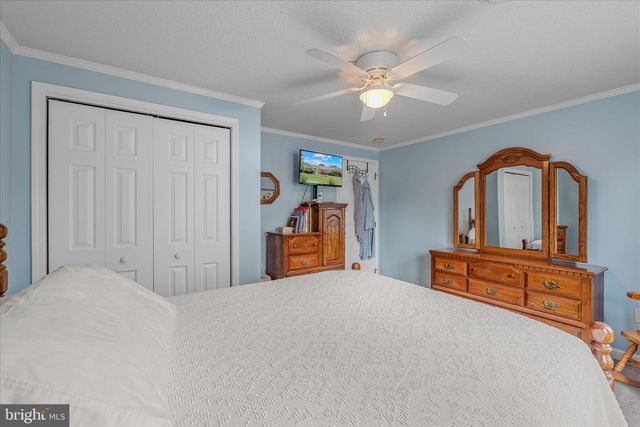 302 PRADO WAY, Berkeley Springs, WV 25411