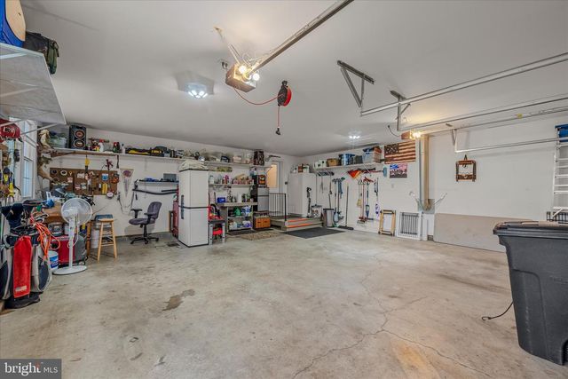 302 PRADO WAY, Berkeley Springs, WV 25411