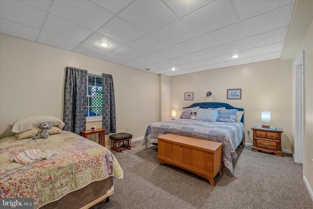 302 PRADO WAY, Berkeley Springs, WV 25411