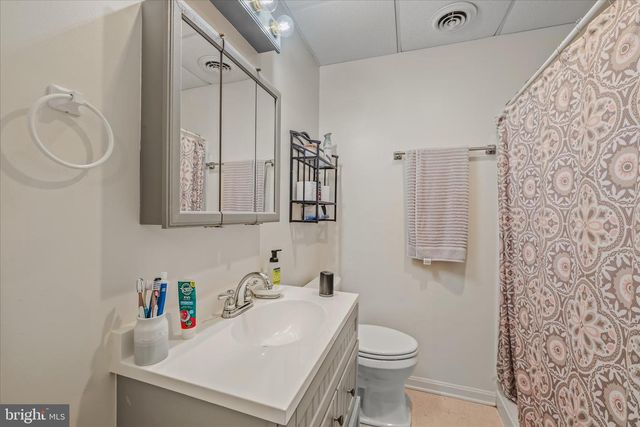 302 PRADO WAY, Berkeley Springs, WV 25411