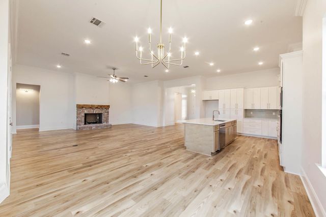 373 Independence Drive, Houma, LA 70360