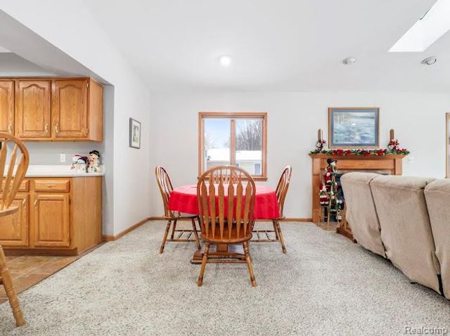 4445 Dixon Drive W, Flint Charter Township, MI 48473