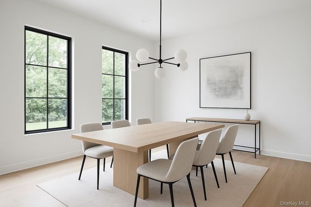 81 Old Broadway Avenue, Sayville, NY 11782