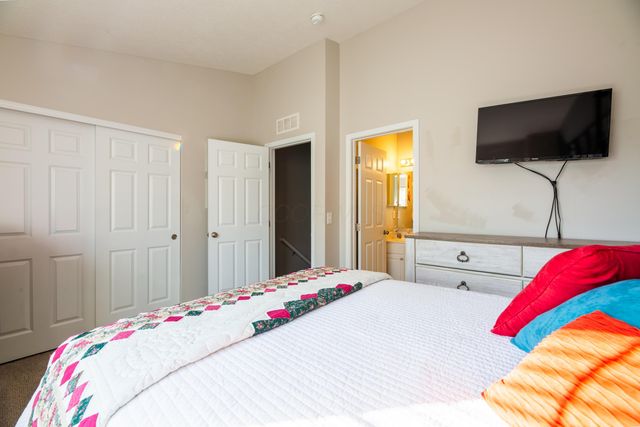 8402 Varden Court, 2102, Blacklick, OH 43004