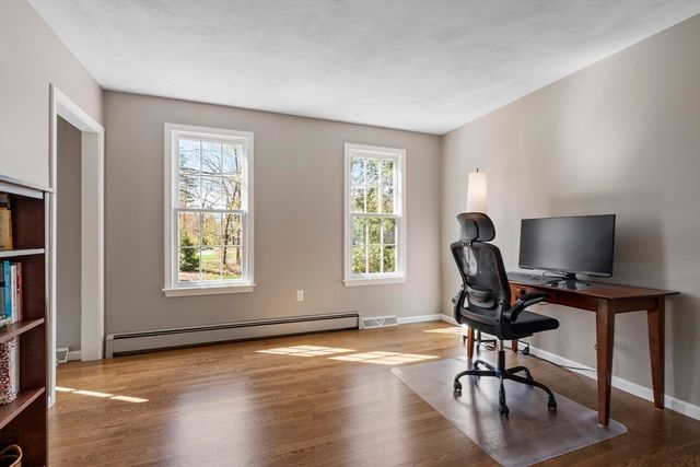 31 Fifers Ln, Boxborough, MA 01719
