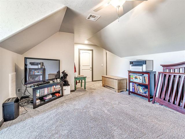 6928 S Evans Road, El Reno, OK 73036