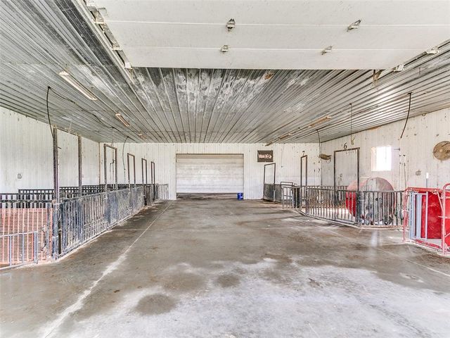 6928 S Evans Road, El Reno, OK 73036
