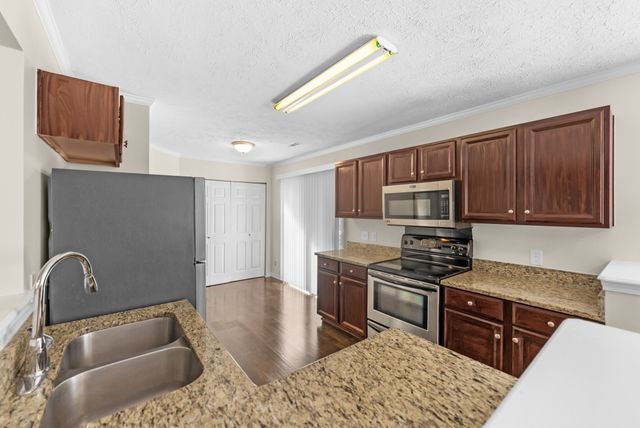 1042 Bradford Park Rd, Mount Juliet, TN 37122