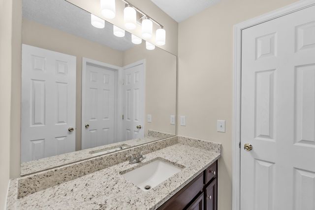1042 Bradford Park Rd, Mount Juliet, TN 37122
