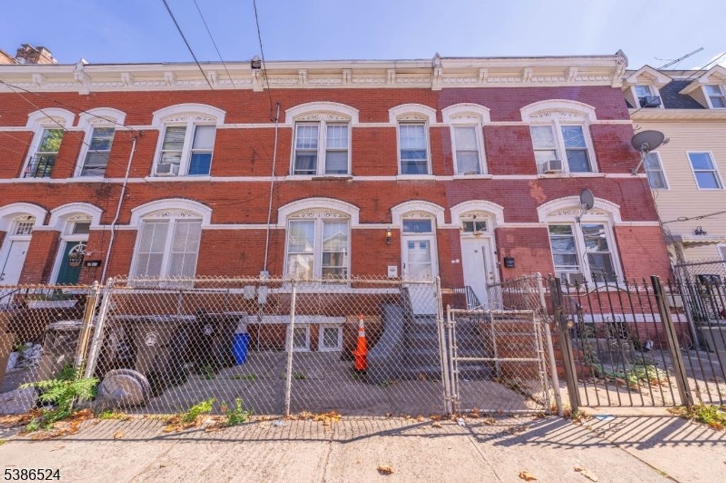 19 Wakeman Ave, Newark City, NJ 07104