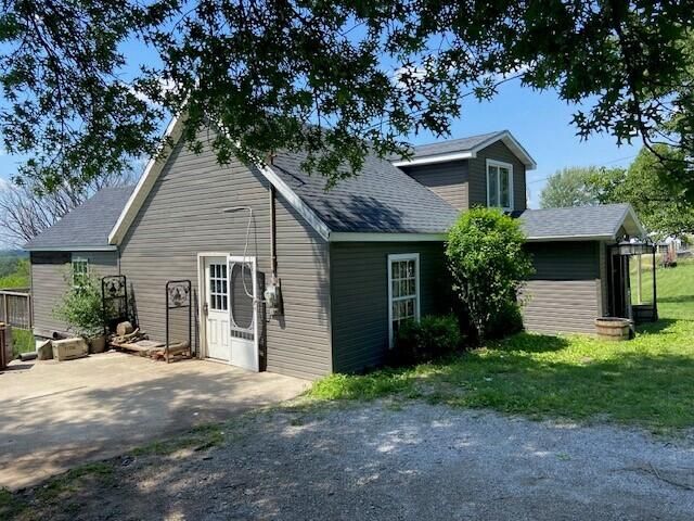 2880 Western Hills Road, Foster, KY 41043