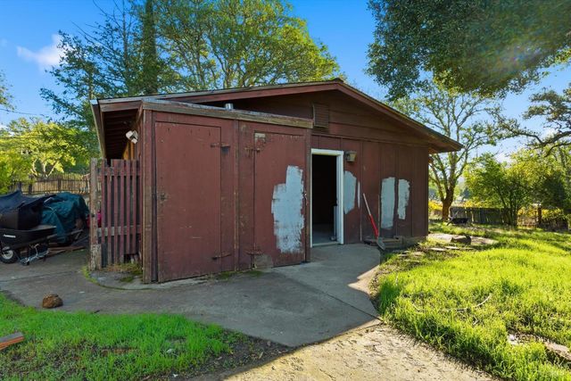 5140 Sharp Rd, Calistoga, CA 94515