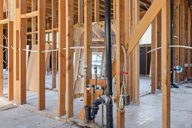 5140 Sharp Rd, Calistoga, CA 94515