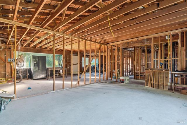 5140 Sharp Rd, Calistoga, CA 94515