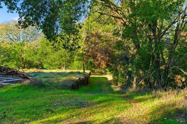 5140 Sharp Rd, Calistoga, CA 94515