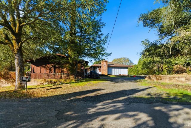 5140 Sharp Rd, Calistoga, CA 94515