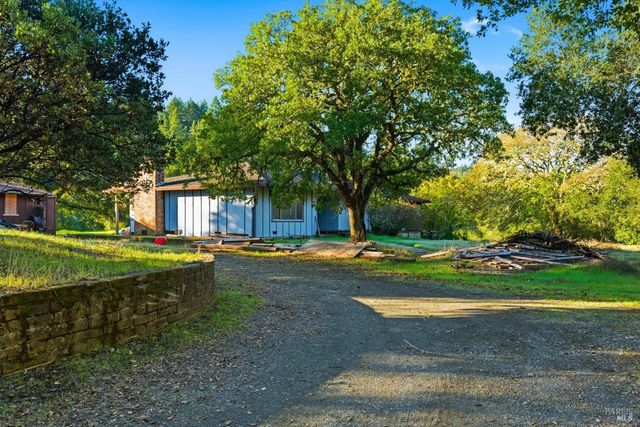 5140 Sharp Rd, Calistoga, CA 94515