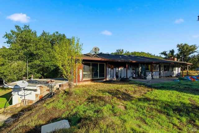 5140 Sharp Rd, Calistoga, CA 94515