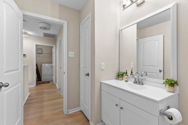 10551 Logger Pine Trail, Houston, TX 77088