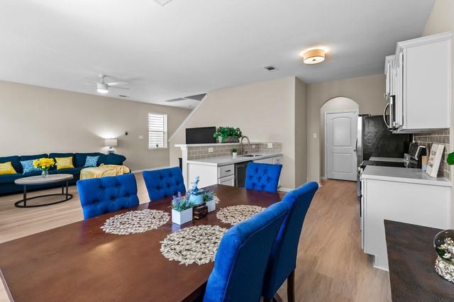 10551 Logger Pine Trail, Houston, TX 77088