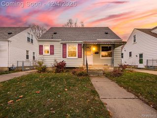 9559 Nathaline, Redford, MI 48239