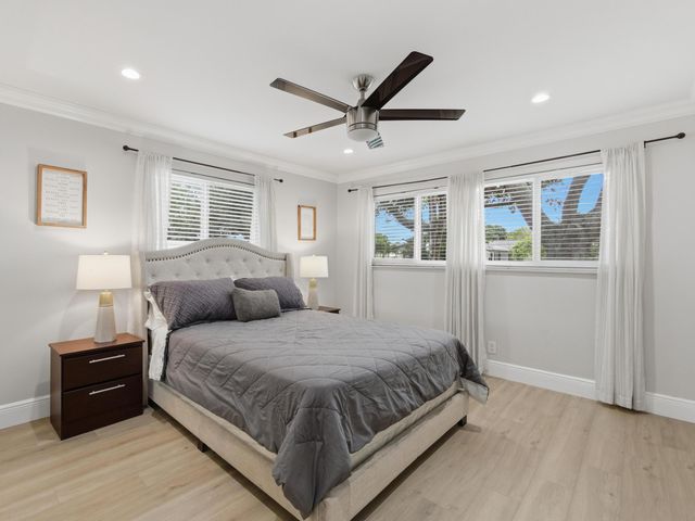 1921 NE 28th Court, Lighthouse Point, FL 33064