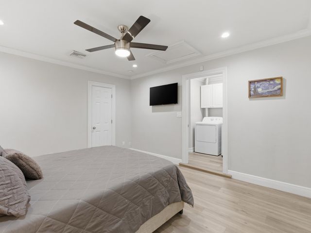 1921 NE 28th Court, Lighthouse Point, FL 33064