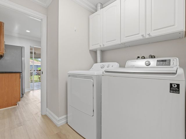 1921 NE 28th Court, Lighthouse Point, FL 33064