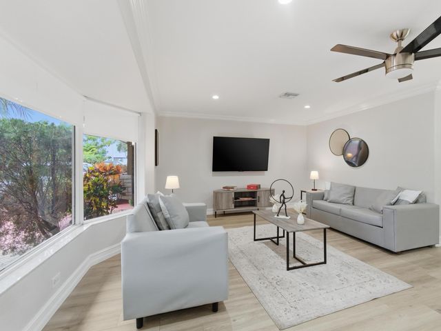 1921 NE 28th Court, Lighthouse Point, FL 33064