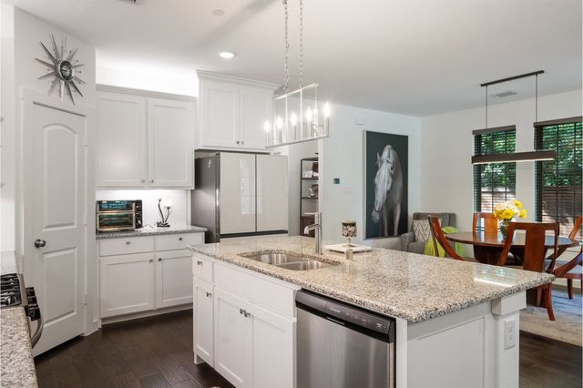 872 S State Highway 5, Fairview, TX 75069