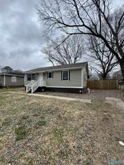 2004 Harrison Street SE, Decatur, AL 35601