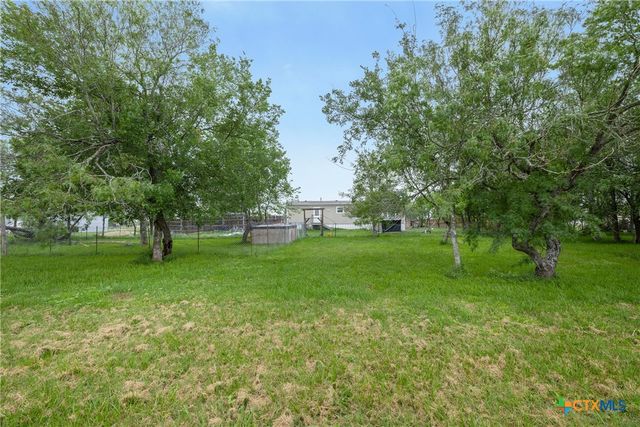 6497 Taylorsville Road, Dale, TX 78616