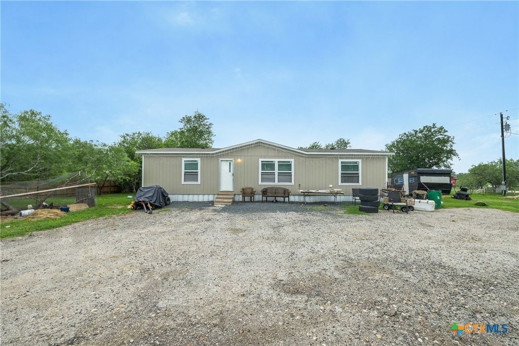 6497 Taylorsville Road, Dale, TX 78616