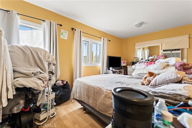 2424 West Boulevard, Los Angeles, CA 90016