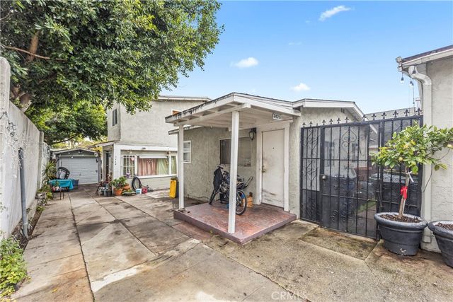 2424 West Boulevard, Los Angeles, CA 90016