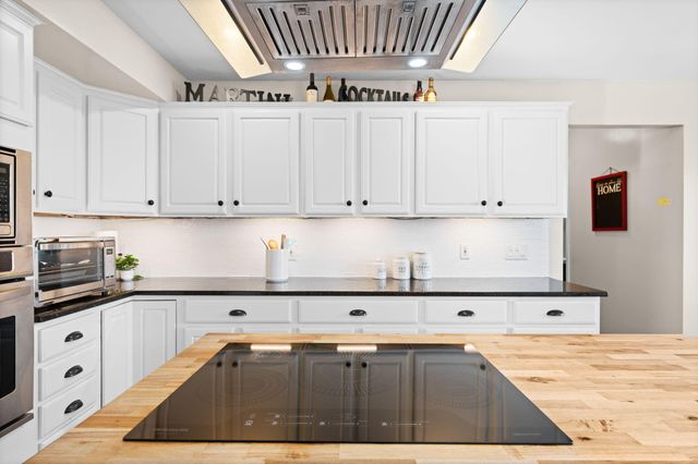 1260 Rivermeade Drive, Hebron, KY 41048