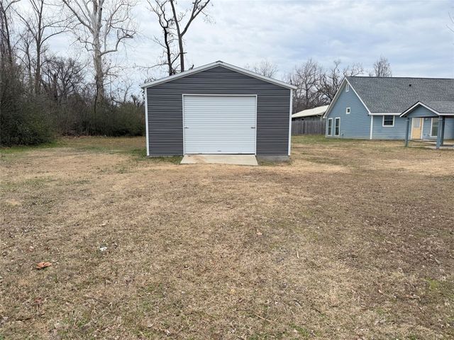 310 Blackjack Street, Winnsboro, TX 75494