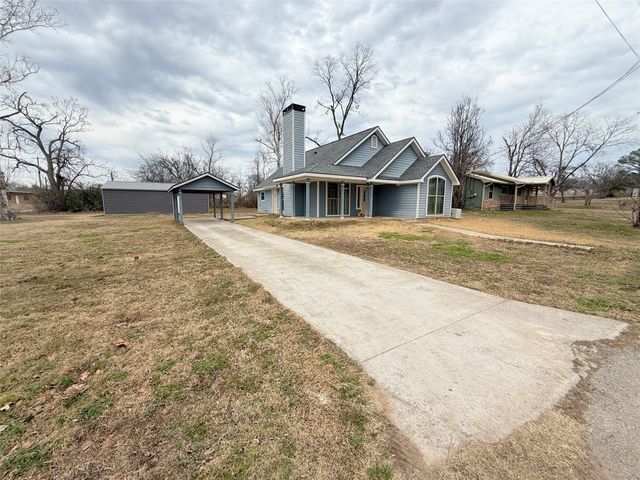 310 Blackjack Street, Winnsboro, TX 75494