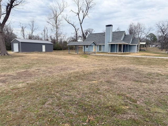 310 Blackjack Street, Winnsboro, TX 75494