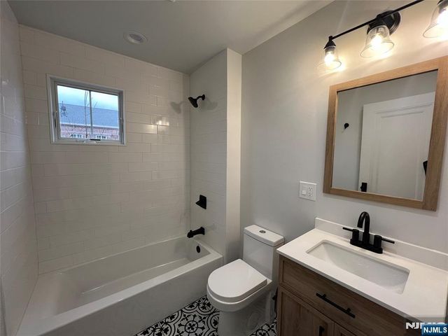 45 Fairfield Street Unit2, Montclair, NJ 07042