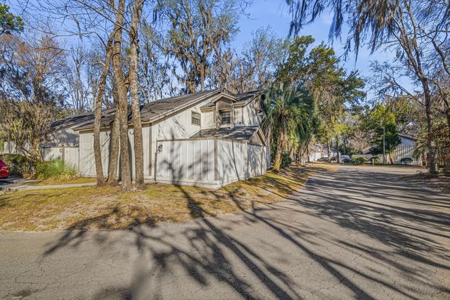 5528 SW 4TH PLACE 5528, Gainesville, FL 32607