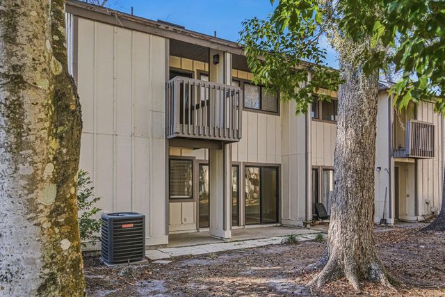 5528 SW 4TH PLACE 5528, Gainesville, FL 32607