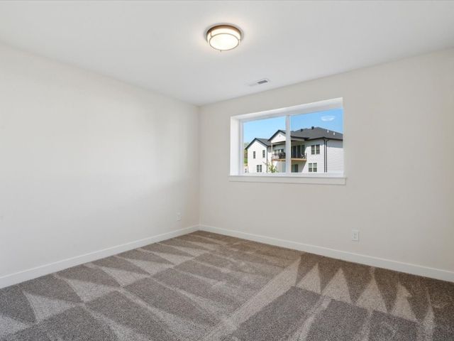 1501 Legend Drive, Tiffin, IA 52340