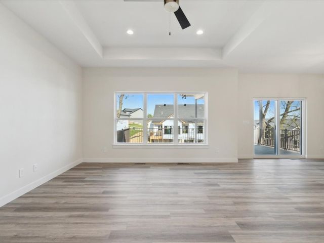 1501 Legend Drive, Tiffin, IA 52340