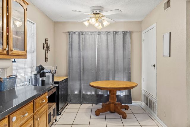 3935 Dawn Drive, Paris, TX 75462