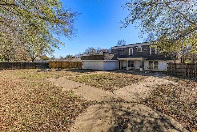 3935 Dawn Drive, Paris, TX 75462