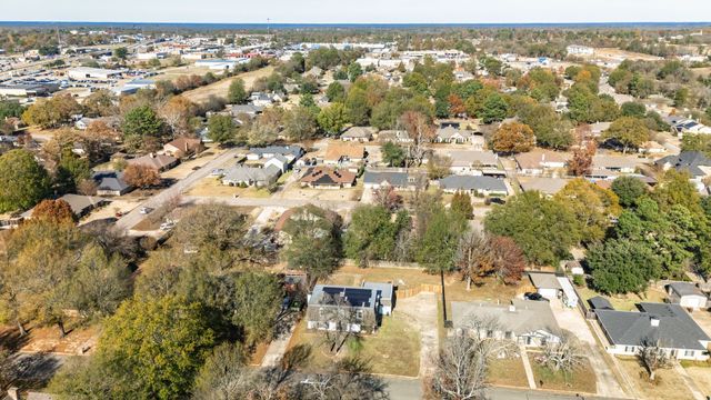 3935 Dawn Drive, Paris, TX 75462