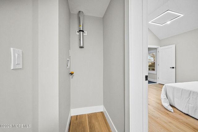 8 Newman Street, Hazlet, NJ 07734