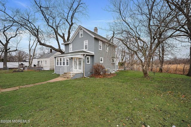 8 Newman Street, Hazlet, NJ 07734