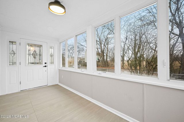 8 Newman Street, Hazlet, NJ 07734